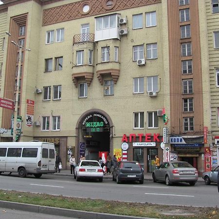 Apartment On Soborniy 177 Zaporizhia Exterior foto