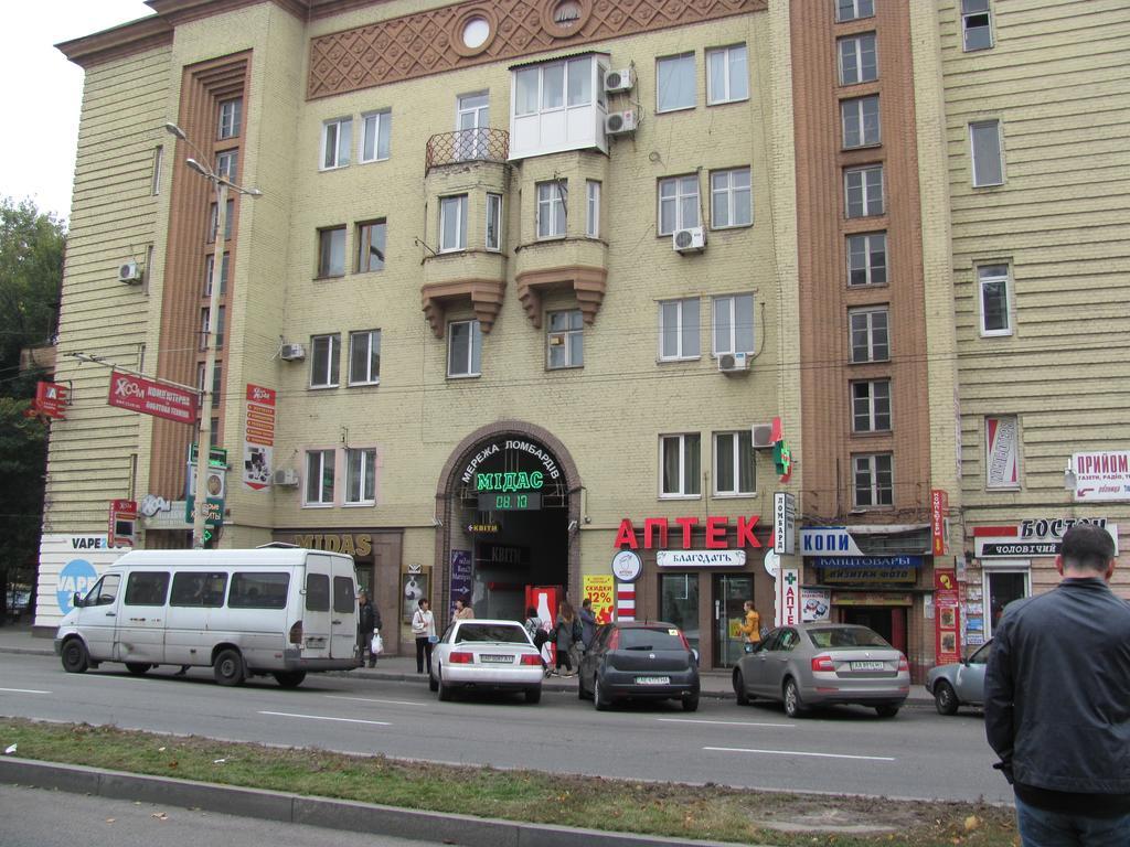 Apartment On Soborniy 177 Zaporizhia Exterior foto